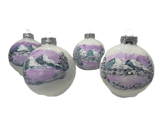 Kerstballen met afbeelding in de Bob Ross stijl